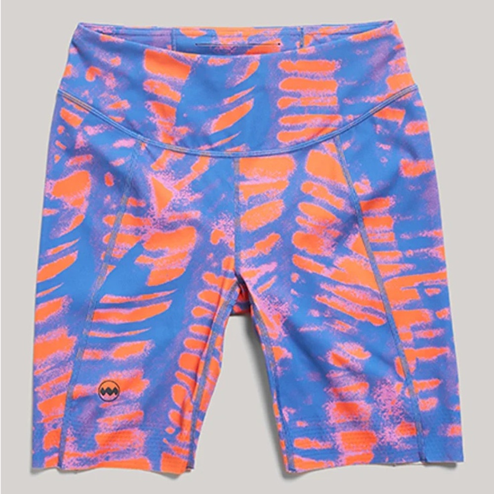 Janji Women’s 7” Pace Shorts in Cyanotype Papaya